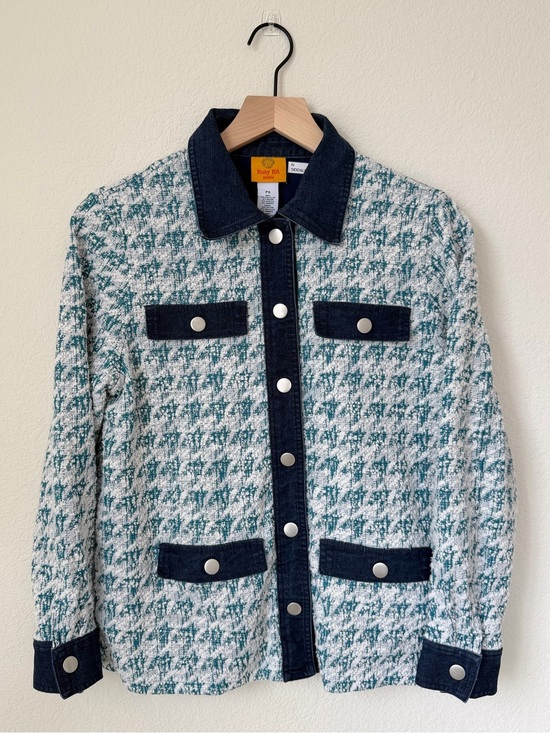 Ruby Rd. Jackets & Blazers - Ruby Rd. Petite Twill and denim details jacket. Vintage